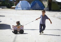 Περισσότερα από 1.200 ασυνόδευτα προσφυγόπουλα περιμένουν μια θέση σε δομές στην Ελλάδα