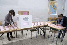 Ιταλία: Ο Τύπος για το δημοψήφισμα - Αναλύσεις και ανοικτές προτιμήσεις υπέρ του «ναι» και του «όχι»