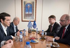 Ο Σουλτς διαψεύδει την ελληνική κυβέρνηση και δηλώνει έκπληκτος με τη διαρροή για πρωτοβουλία του στο θέμα του χρέους