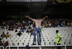 Γιατί αδειάζουν συνεχώς από θεατές τα ελληνικά γήπεδα;
