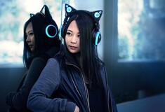 Άψογα ακουστικά με εξωτερικά ηχεία σε σχήμα αυτιών γάτας που λαμπυρίζουν