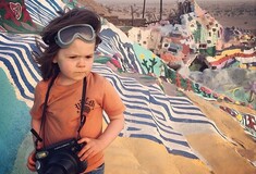  35 εικόνες του Hawkeye Huey, ενός φωτογράφου τεσσάρων ετών
