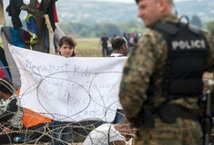 F.T:Κομισιόν-Βερολίνο καταστρώνουν σχέδιο για να εγκλωβιστούν οι πρόσφυγες στην Ελλάδα