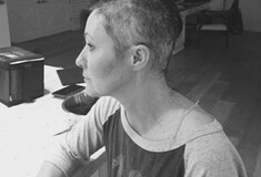 Η Shannen Doherty ξυρίζει το κεφάλι της και μοιράζεται με γενναιότητα τις δραματικές στιγμές της μάχης με τον καρκίνο