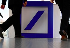 Die Zeit: Η γερμανική κυβέρνηση ετοιμάζει σχέδιο διάσωσης της Deutsche Bank