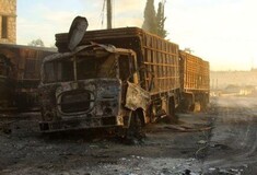 Συρία και Ρωσία αρνούνται ότι βομβάρδισαν την ανθρωπιστική αποστολή