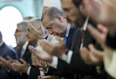 Στη Θράκη ο Ερντογάν: Θα προσευχηθεί σε τζαμί στην Κομοτηνή - Χιλιάδες Τούρκοι έρχονται με πούλμαν