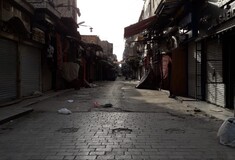 Η διάσημη αγορά Αλ Χαλίλι στο Κάιρο έρημη λόγω καραντίνας