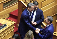 Μητσοτάκης: «Σήμερα η Ελλάδα γίνεται η 16η χώρα της ΕΕ που νομοθετεί την ισότητα στον γάμο»