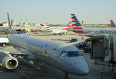 Ξανά βλάβη σε αεροσκάφος της American Airlines - Αναγκαστική προσγείωση λόγω ρωγμής στο παρμπρίζ