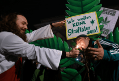 Πάρτι στο Βερολίνο για την νομιμοποίηση για την χρήση κάνναβης για ψυχαγωγικούς σκοπούς