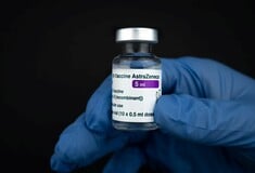 Η AstraZeneca αποσύρει το εμβόλιο για τον κορωνοϊό μετά την παραδοχή για σοβαρή παρενέργεια