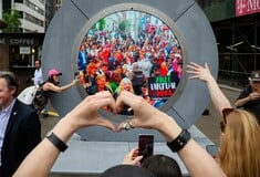 Έκλεισαν την «Πύλη» Νέας Υόρκης – Δουβλίνου: Έδειχναν ακόμα και τους Δίδυμους Πύργους να φλέγονται