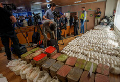 Κατασχέθηκαν 1,8 τόνοι μεθαμφεταμίνης που προσπάθησε να περάσει στην Ευρώπη το καρτέλ Σιναλόα