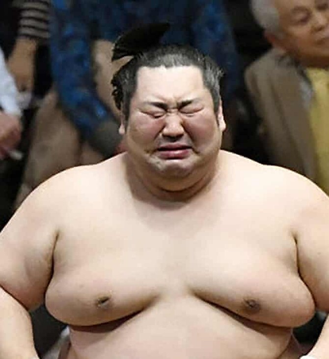 Ιαπωνία: Κέρδισε τον κορυφαίο τίτλο στο Sumo ενώ ήταν τελευταίος στην κατάταξη
