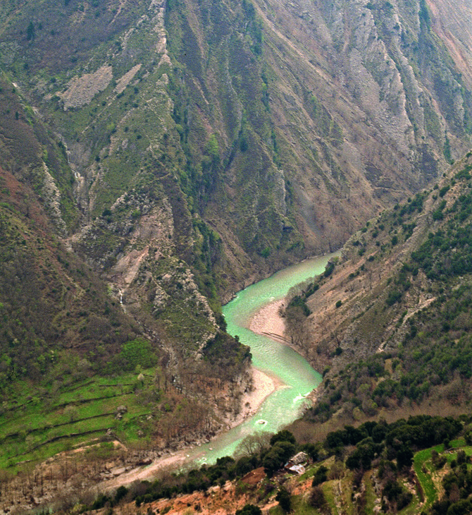 Δημήτρης Κουτσιαμπασάκος: «Ο Αχελώος, ένας πανάρχαιος ποταμός, κινδυνεύει να πάψει να είναι ποτάμι»