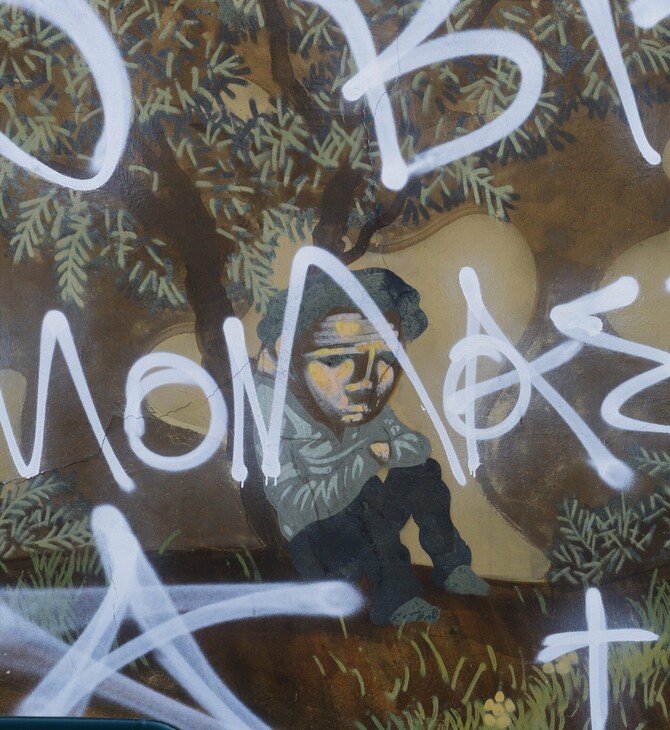 Το αριστούργημα της ελληνικής street art και ο ηλίθιος 