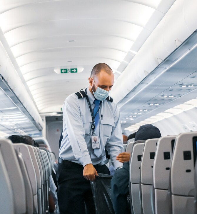 Αεροσυνοδοί κέρδισαν δίκη ενάντια σε εταιρεία ένδυσης - Απέκτησαν προβλήματα υγείας λόγω των στολών