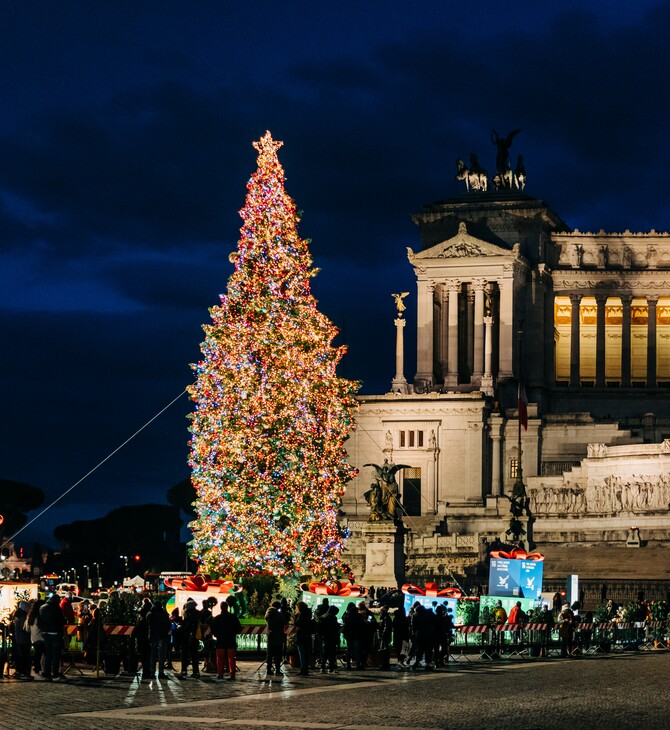Μια «βόλτα» σε 7 χώρες του κόσμου- Πώς στολίστηκαν για τα Χριστούγεννα