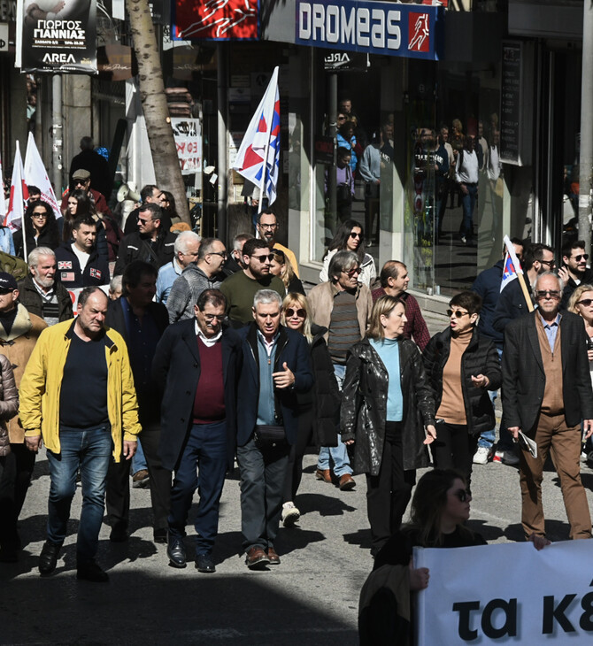 Δυστύχημα στα Τέμπη: Μαζική απεργιακή πορεία στην Πάτρα