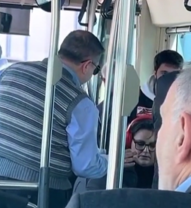 ΟΑΣΑ: Οδηγός λεωφορείου επέπληξε επιβάτιδα επειδή μιλούσε στο κινητό 