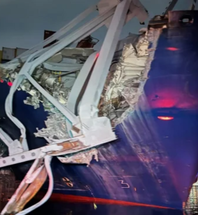 Βαλτιμόρη: Βίντεο δείχνει το πλοίο Dali να στρίβει επιταχύνοντας λίγο πριν προσκρούσει στη γέφυρα