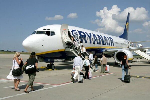 Αντιμέτωπη με νέο χάος η Ryanair- Oι πιλότοι ετοιμάζονται για απεργίες