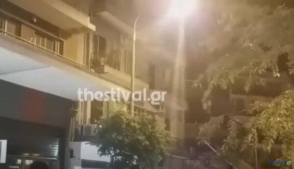 Θεσσαλονίκη: Πετούσε γλάστρες από το μπαλκόνι του σε θαμώνες μπαρ - Σε κατάσταση μέθης