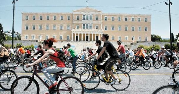 Ποδηλατόδρομους και ενοικίαση ποδηλάτων στο κέντρο της Αθήνας προτείνει ο Γ. Αμυράς