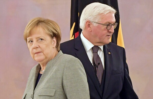 Στον «αέρα» παραμένει η Γερμανία - Συνεχίζονται οι προσπάθειες σχηματισμού κυβέρνησης
