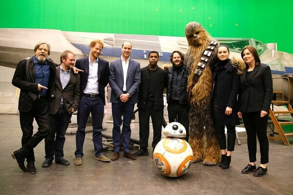 Οι πρίγκιπες Ουίλιαμ και Χάρι εμφανίζονται στην νέα ταινία «Star Wars: The Last Jedi»