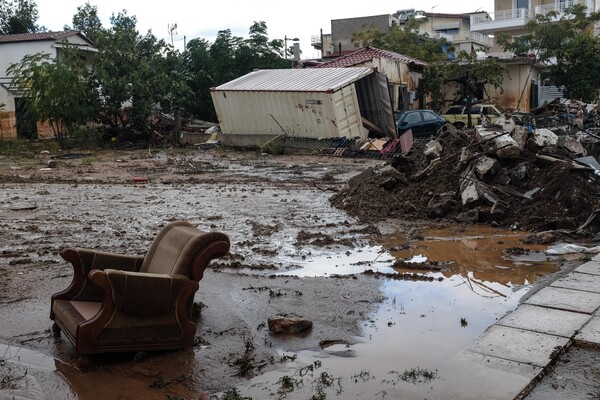 ΥΠΕΣ: Έκτακτη ενίσχυση 900.000 στους δήμους Μάνδρας-Ειδυλλίας και Μεγαρέων