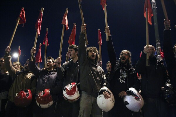 Ολοκληρώθηκε το μαζικό συλλαλητήριο για την εξέγερση του Πολυτεχνείου