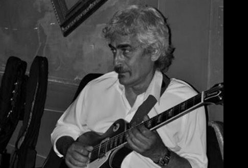Πέθανε ο κιθαρίστας των Πελόμα Μποκιού, Τάκης Ανδρούτσος, σε ηλικία 66 ετών