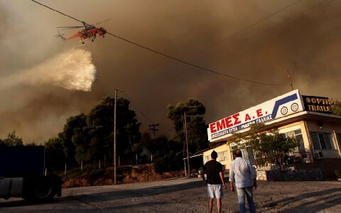 Μεγάλη πυρκαγιά σε Αφίδνες-Κρυονέρι