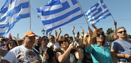 Spiegel: «Όχι στην επιμήκυνση, γιατί διευκολύνει την επιβίωση των Ελλήνων πολιτικών»