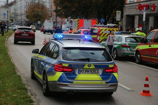 Γερμανία: 29χρονος έριξε το αυτοκίνητό του πάνω σε πεζούς έξω από ντισκοτέκ - Είχε προηγηθεί τσακωμός