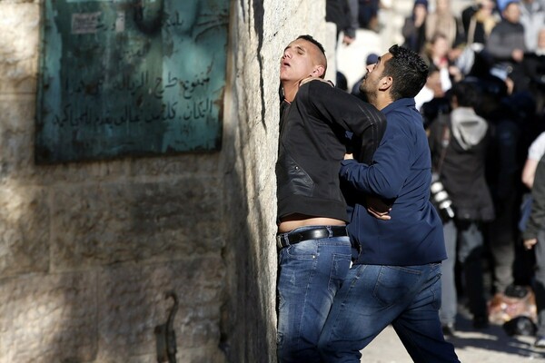 Ένας Παλαιστίνιος νεκρός από πυρά - Σφοδρές συγκρούσεις σε Ιερουσαλήμ και Δ. Όχθη (upd)