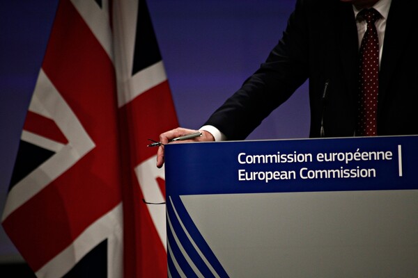 Telegraph: Τα βρήκαν ΕΕ - Λονδίνο για τον «λογαριασμό» του Brexit
