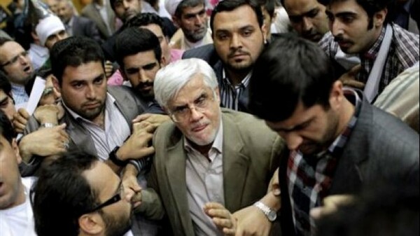 Nέα παραίτηση υποψηφίου τρεις ημέρες προτού ανοίξουν οι κάλπες στο Ιράν