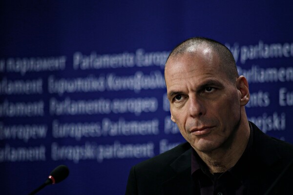 Μήνυση κατά της ΕΚΤ καταθέτει ο Γιάνης Βαρουφάκης