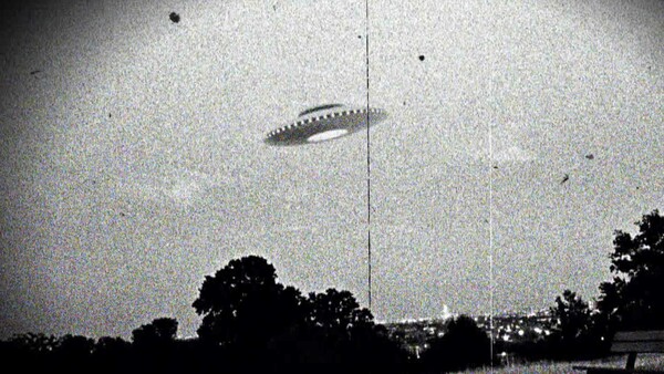 To Πεντάγωνο παραδέχεται πως διεξήγαγε μυστικές έρευνες για UFO