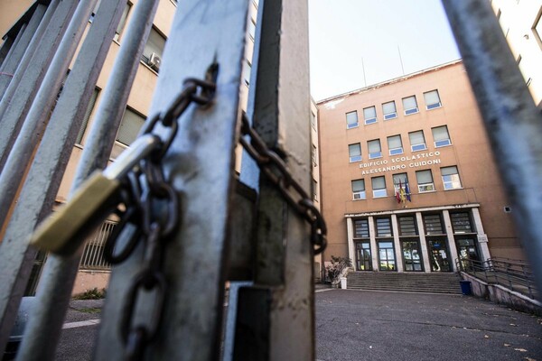Η Ιταλία αποφάσισε διακοπή λειτουργίας των σχολείων που δεν τηρούν τα αντισεισμικά κριτήρια δόμησης