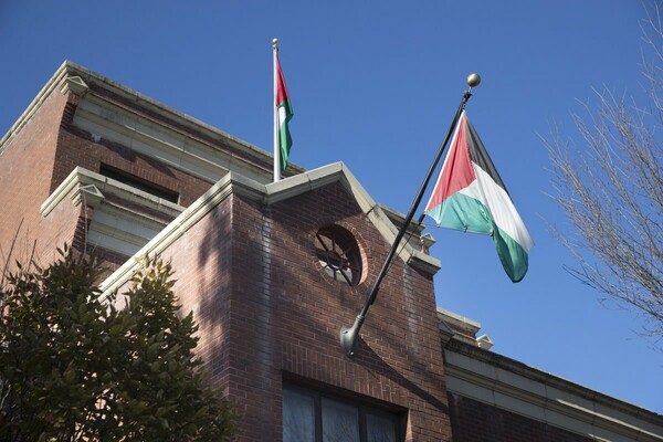 Οι Παλαιστίνιοι ανακάλεσαν τον πρεσβευτή τους στις ΗΠΑ