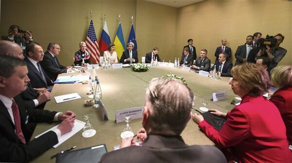 Ουκρανία: Συμφωνία στη Γενεύη για αποκλιμάκωση της κρίσης