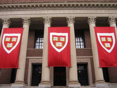 Τώρα: Εκκενώνεται το Harvard