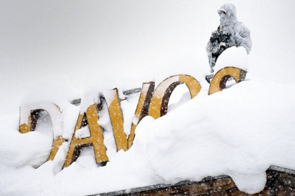 Σε κατάσταση συναγερμού το Νταβός από τον κίνδυνο χιονοστιβάδων