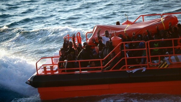 41 oι νεκροί μετανάστες από την τραγωδία στη Μεσόγειο
