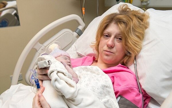 Δυσάρεστο τέλος για την έγκυο μητέρα που αποφάσισε να γεννήσει το άρρωστο βρέφος της ώστε να δωρίσει τα όργανά του