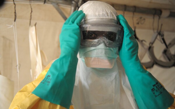 Συναγερμός και στο Πεντάγωνο για τον ιό Έμπολα